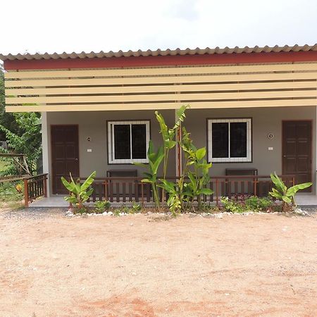 Banana Lodge Khao Lak Exterior photo