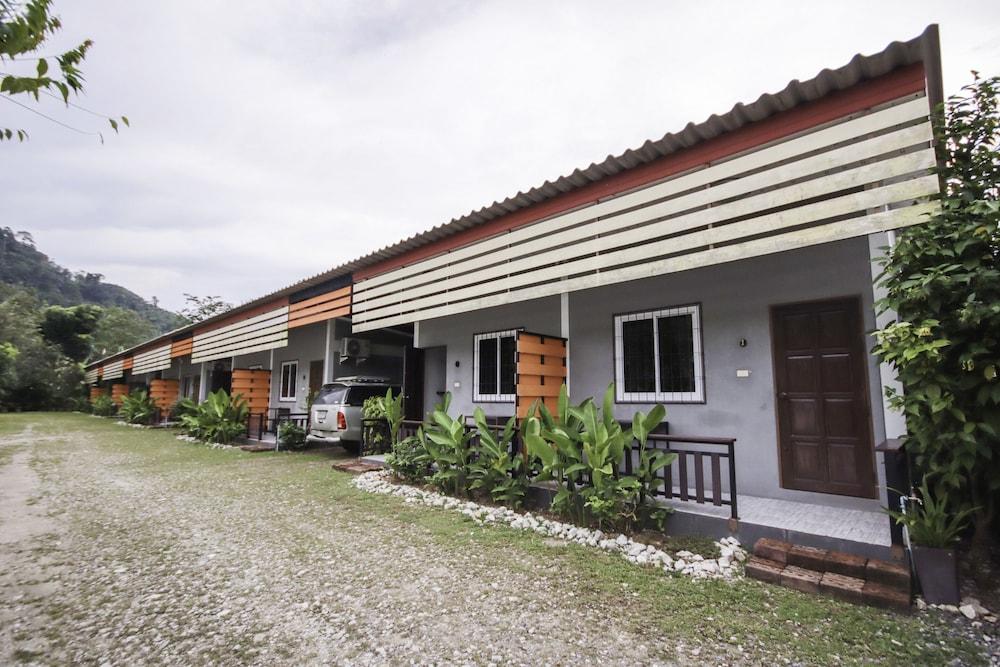 Banana Lodge Khao Lak Exterior photo