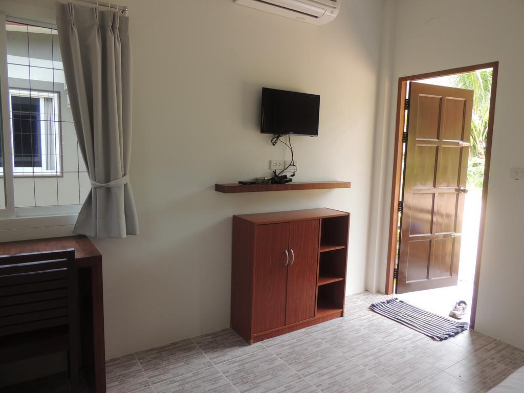 Banana Lodge Khao Lak Room photo